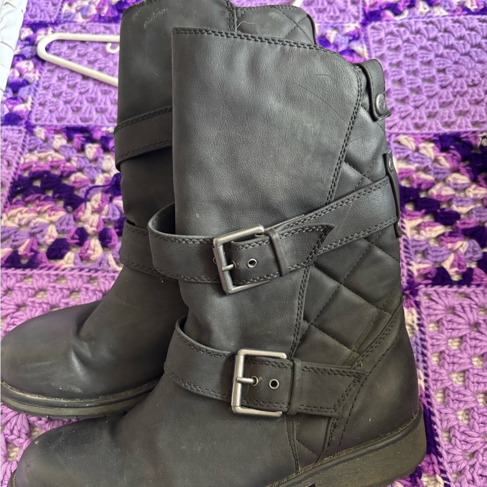 Women's Black Quilted Buckle Boots